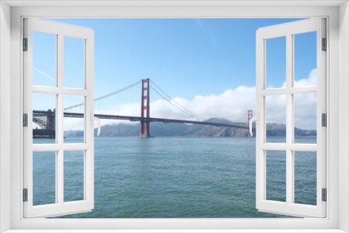 Fototapeta Naklejka Na Ścianę Okno 3D - View of the Golden Gate Bridge in San Francisco on bright day