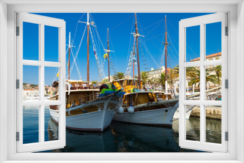 Fototapeta Naklejka Na Ścianę Okno 3D - Boats in Split at sunny day with waterfront view, Dalmatia, Croatia