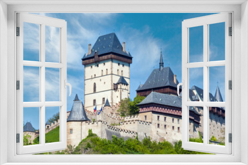 Fototapeta Naklejka Na Ścianę Okno 3D - Historic medieval Karlstejn Castle in Czech Republic (Bohemia, near Prague )