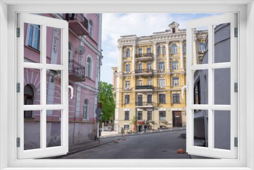 Fototapeta Naklejka Na Ścianę Okno 3D - historical buildings and silent street in capital kyiv