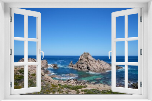 Fototapeta Naklejka Na Ścianę Okno 3D - Scenic seascape with the Sugarloaf Rock in Western Australia