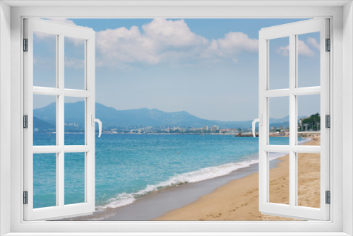 Fototapeta Naklejka Na Ścianę Okno 3D - Sea view in Cannes, beach panorama, european landscape