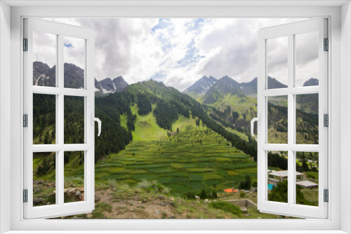 Fototapeta Naklejka Na Ścianę Okno 3D - Green mountains