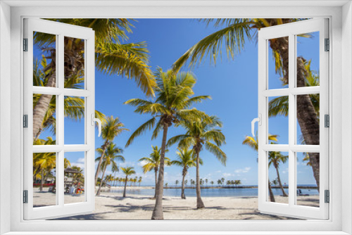 Fototapeta Naklejka Na Ścianę Okno 3D - Miami Beach
