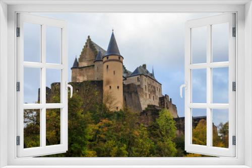 Fototapeta Naklejka Na Ścianę Okno 3D - View of Vianden castle in Luxembourg