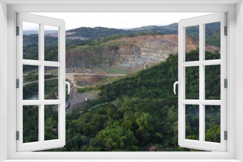 Fototapeta Naklejka Na Ścianę Okno 3D - Drone view of the Petaquilla mine and surrounding forest trees in the district of Donoso