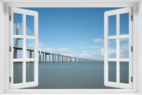 Fototapeta Naklejka Na Ścianę Okno 3D - Vasco da Gama Brücke in Lissabon, Portugal
