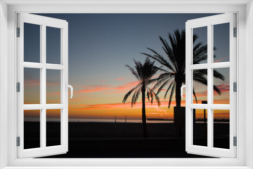 Fototapeta Naklejka Na Ścianę Okno 3D - palmeras al amanecer