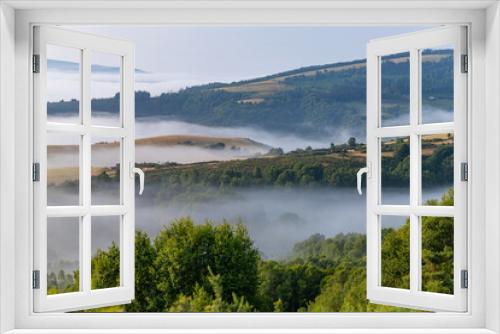 Fototapeta Naklejka Na Ścianę Okno 3D - View of Galicia mountain landscape