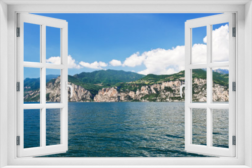 Fototapeta Naklejka Na Ścianę Okno 3D - Lake Garda from Malcesine town, Italy
