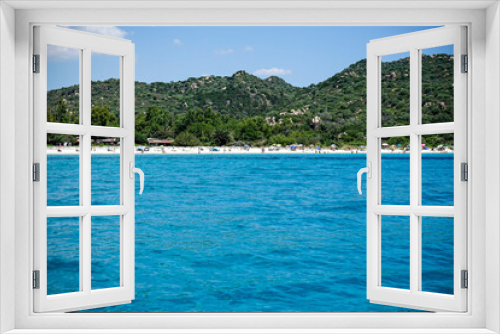 Fototapeta Naklejka Na Ścianę Okno 3D - Acqua blu e limpida di una spiaggia in Sardegna