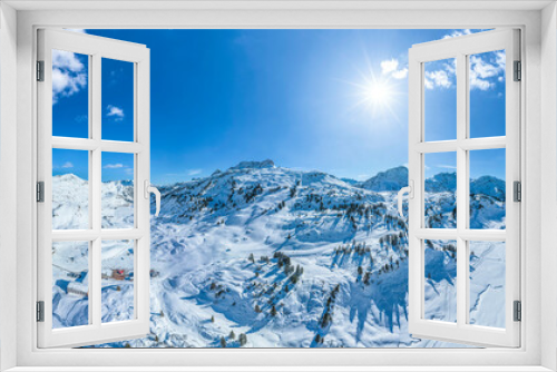 Fototapeta Naklejka Na Ścianę Okno 3D - Winter, Schnee und Sonne im Skigebiet Warth-Schröcken in Vorarlberg, 360 Grad Rundblick