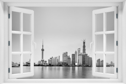 Fototapeta Naklejka Na Ścianę Okno 3D - shanghai skyline with reflection,China