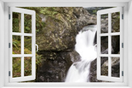 Fototapeta Naklejka Na Ścianę Okno 3D - Twin Falls