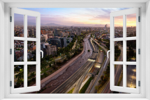 Fototapeta Naklejka Na Ścianę Okno 3D - Elevated view of downtown Santiago de Chile at sunset.