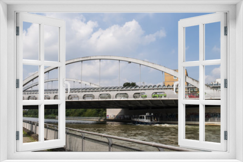 Fototapeta Naklejka Na Ścianę Okno 3D - Bridge over the River 