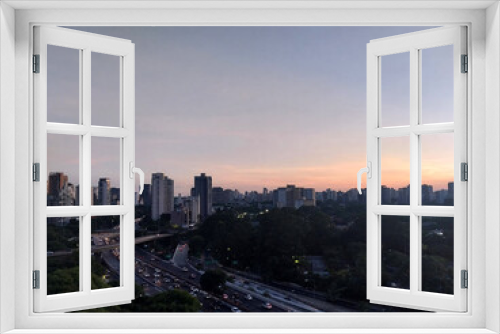 Fototapeta Naklejka Na Ścianę Okno 3D - Vinte e Três de Maio Avenue 