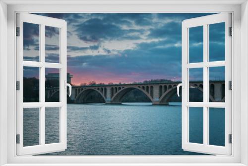 Fototapeta Naklejka Na Ścianę Okno 3D - View of the Francis Scott Key Memorial Bridge.and the Potomac River from Georgetown Waterfront Park, Washington, District of Columbia