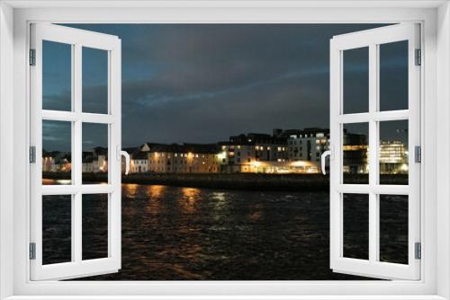 Fototapeta Naklejka Na Ścianę Okno 3D - Night time landscape of Galway city, Ireland