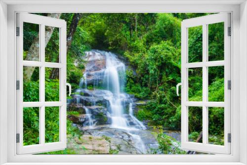 Fototapeta Naklejka Na Ścianę Okno 3D - Mon Tha Than Waterfall In Doi Suthep - Pui National Park