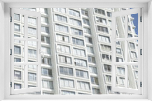 Fototapeta Naklejka Na Ścianę Okno 3D - Fassade eines modernen Wohngebäudes in Paris, Frankreich