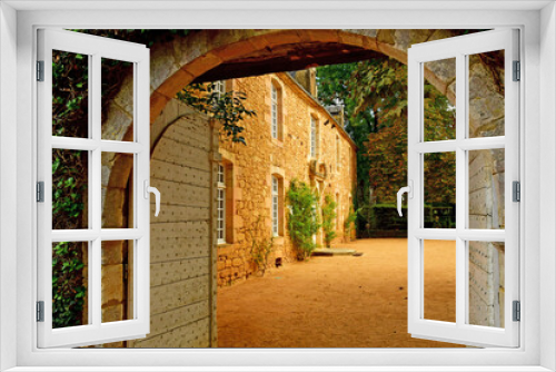 Fototapeta Naklejka Na Ścianę Okno 3D - Salignac Eyvigues; France - october 7 2023 : the Eyrignac manor gardens