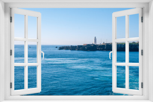 Fototapeta Naklejka Na Ścianę Okno 3D - スペインのタリファ港とジブラルタル海峡の景色