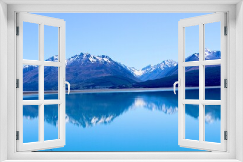 Fototapeta Naklejka Na Ścianę Okno 3D - New zealand mirror lake blue and mountains in the back 