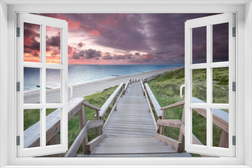 Fototapeta Naklejka Na Ścianę Okno 3D - alte Holztreppe am Strand auf Sylt