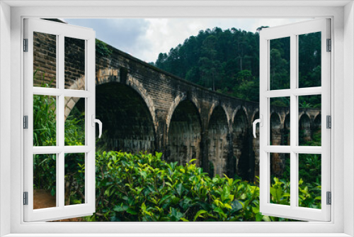 Fototapeta Naklejka Na Ścianę Okno 3D - Nine Arch Bridge with Tea Fields in Ella