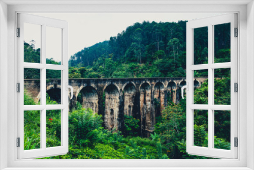 Fototapeta Naklejka Na Ścianę Okno 3D - Nine Arch Bridge with Tea Fields in Ella