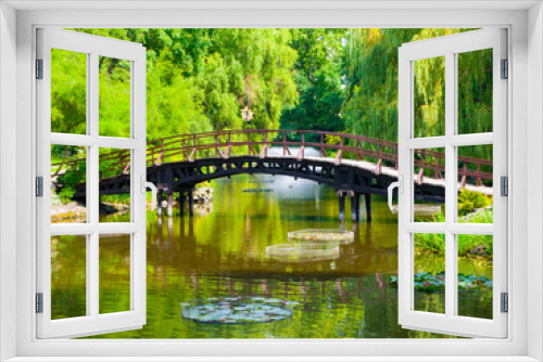 Fototapeta Naklejka Na Ścianę Okno 3D - Garden bridge