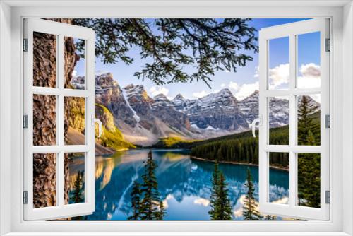 Fototapeta Naklejka Na Ścianę Okno 3D - Landscape view of Morain lake and mountain range, Alberta, Canad