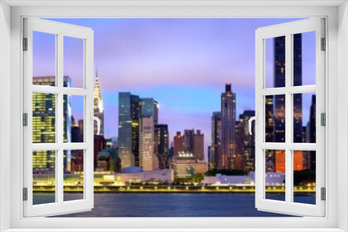 Fototapeta Naklejka Na Ścianę Okno 3D - Manhattan Midtown skyline panorama before sunrise, New York