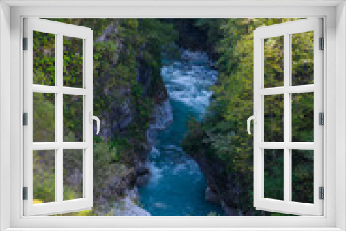 Fototapeta Naklejka Na Ścianę Okno 3D - A river in a mountain gorge