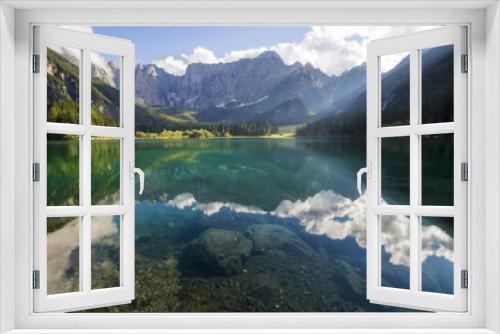 Fototapeta Naklejka Na Ścianę Okno 3D - Laghi di Fusine,panorama górskiego jeziora w Alpach włoskich