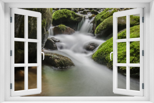 Fototapeta Naklejka Na Ścianę Okno 3D - Small Waterfall and Moss