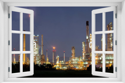 Fototapeta Naklejka Na Ścianę Okno 3D - Oil Refinery Factory