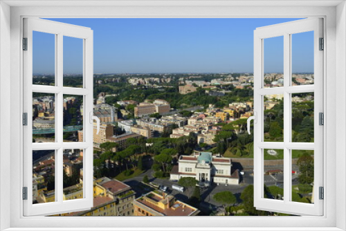 Fototapeta Naklejka Na Ścianę Okno 3D - Vista na Itália de cidade arborizada