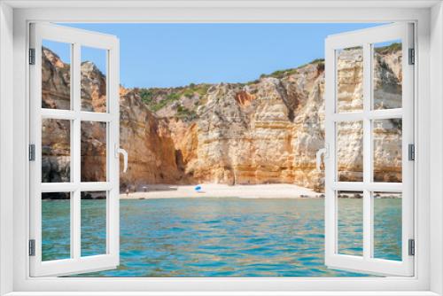 Fototapeta Naklejka Na Ścianę Okno 3D - Rock formations and wild beach in Portugal