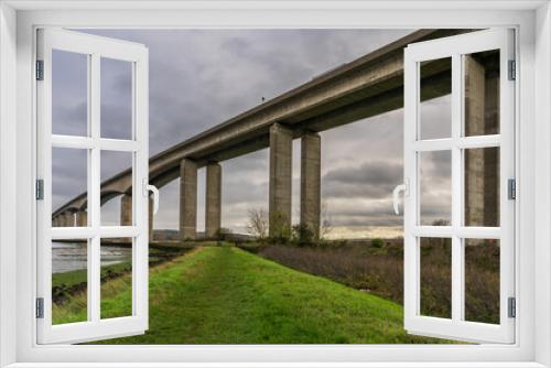 Fototapeta Naklejka Na Ścianę Okno 3D - Orwell Bridge near Ipswich, Suffolk, England, UK