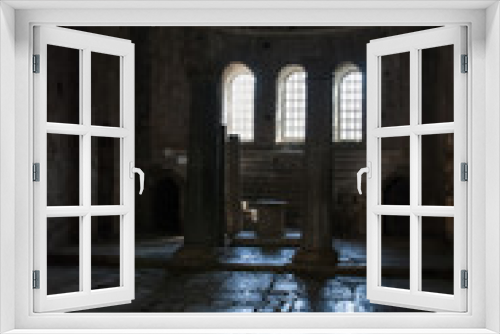 Fototapeta Naklejka Na Ścianę Okno 3D - Ancient church