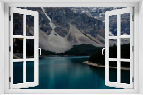 Fototapeta Naklejka Na Ścianę Okno 3D - Moraine Lake, Banff National Park, Alberta, Canada 