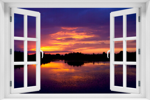 Fototapeta Naklejka Na Ścianę Okno 3D - Blue purple sky at sunset and the last sunlight of the day