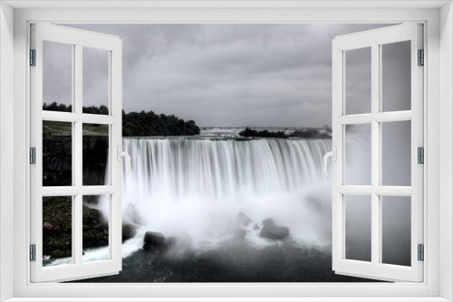 Fototapeta Naklejka Na Ścianę Okno 3D - Niagara Falls Daytime