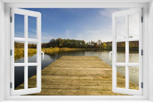Fototapeta Naklejka Na Ścianę Okno 3D - Pomost nad jesiennym jeziorem