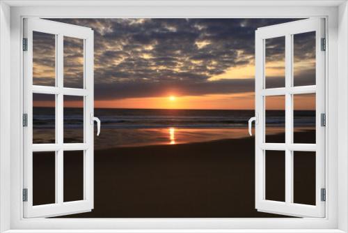 Fototapeta Naklejka Na Ścianę Okno 3D - View on a sunset on a beach in the Cap Ferret