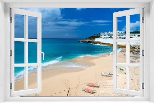 Fototapeta Naklejka Na Ścianę Okno 3D - Cupecoy beach on St Martin Caribbean