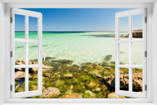 Fototapeta Naklejka Na Ścianę Okno 3D - Crystal clear waters with amazing colors along the rocky coast of the Yorke Peninsula in South Australia