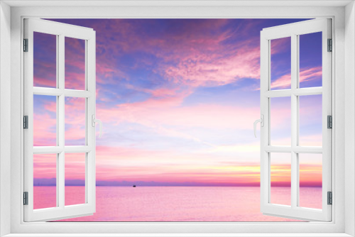 Fototapeta Naklejka Na Ścianę Okno 3D - Vibrant Cloudscape At Sunrise